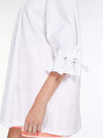 Loose tunic with laces