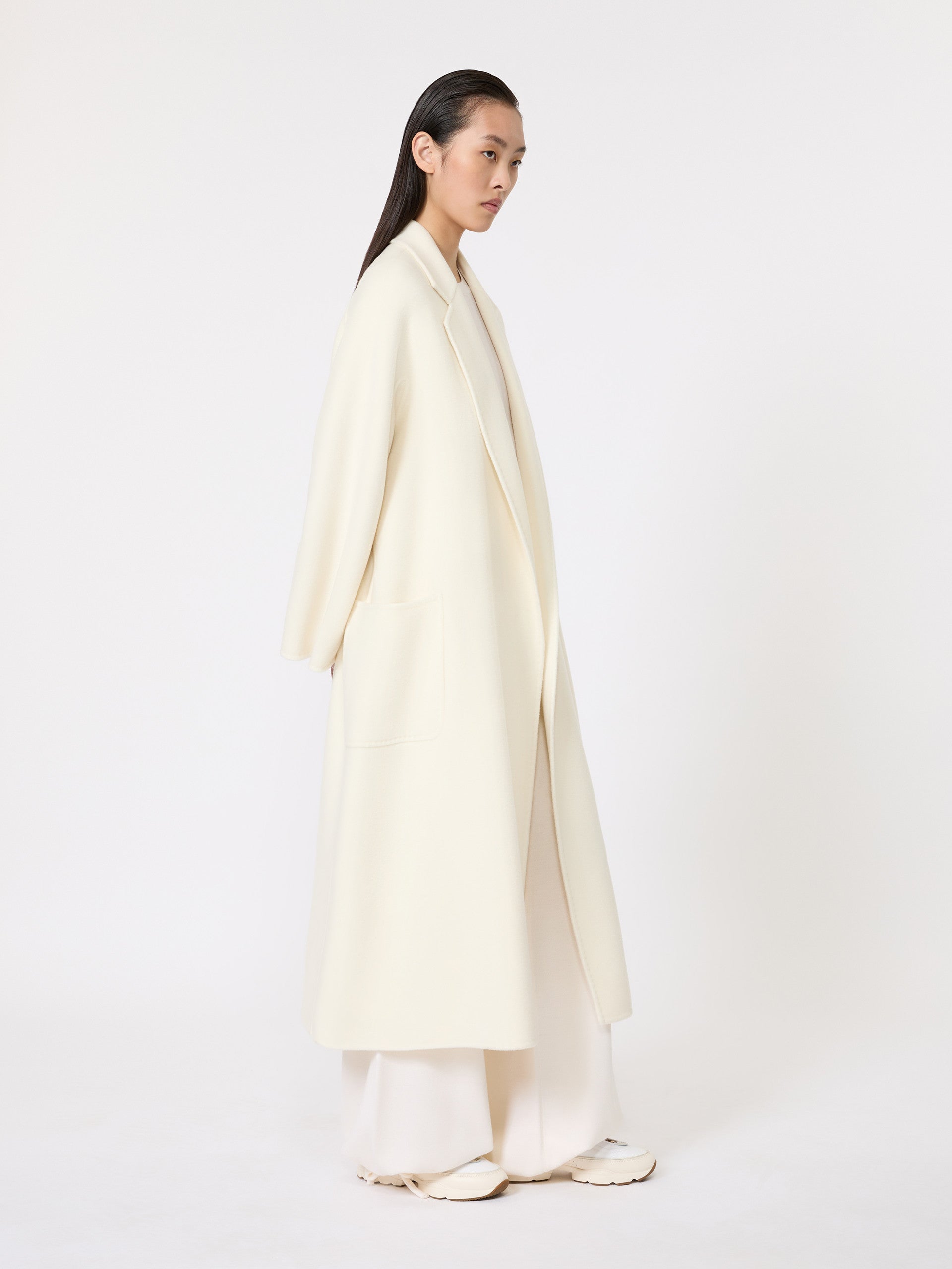 Ludmilla Icon Coat for Women - White - Max Mara UAE