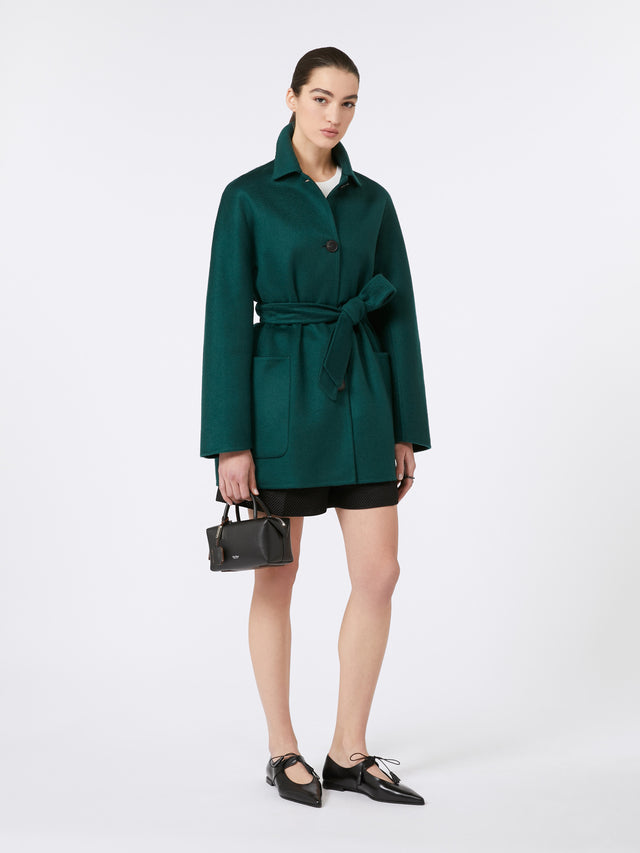 Short pure cashmere coat