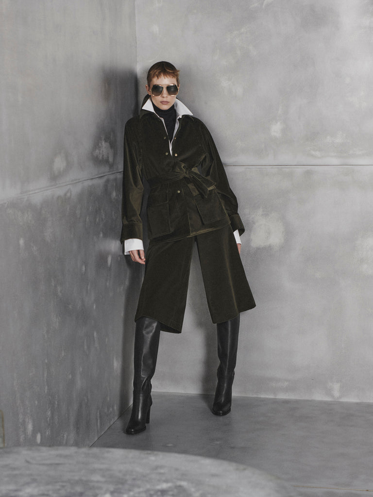 Cropped velvet trousers