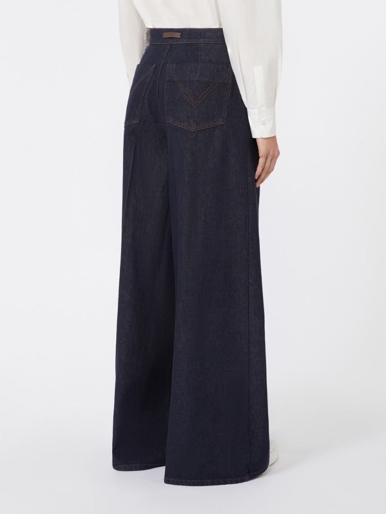 Wide-leg denim jeans