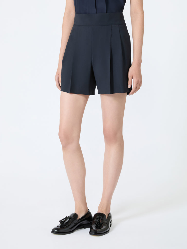 max mara lightweight woollen cloth shorts