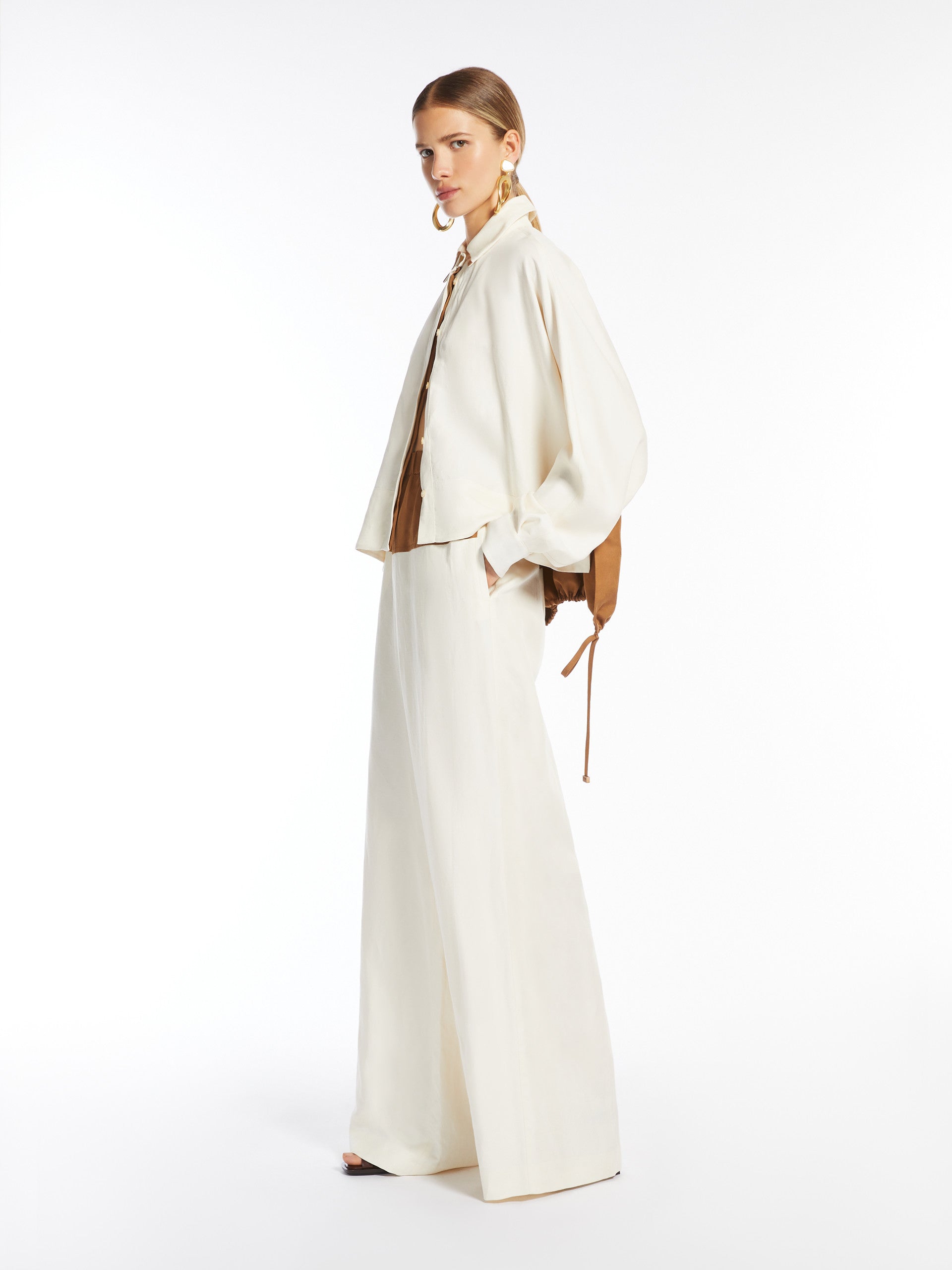Line and silk twill blouse