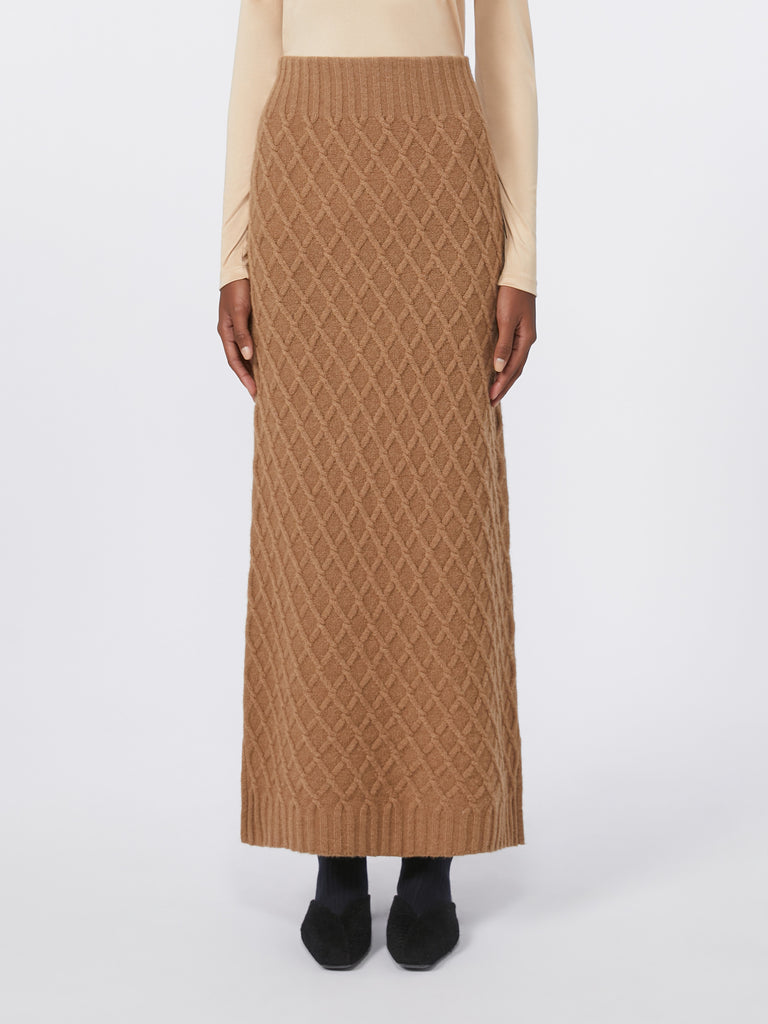 Camel yarn skirt