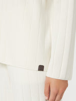 Cashmere yarn sweater