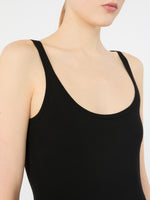 max mara sleeveless wool yarn sweater for women