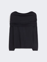 Lightweight cashmere sweater