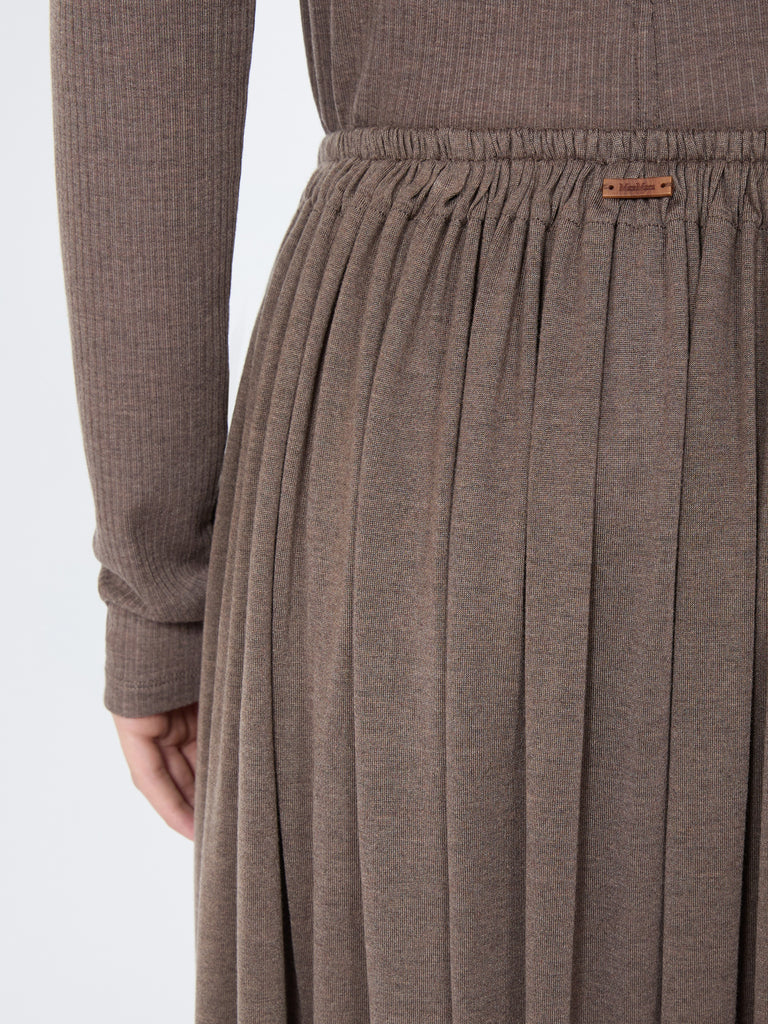 max mara long pleated skirt in lightweight jersey