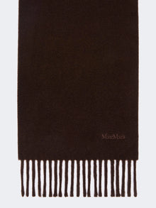 Yarn-dyed wool scarf
