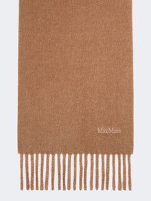 Yarn-dyed wool scarf
