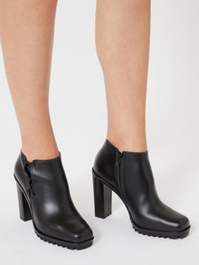 Smooth Leather Booties for Women - Black - Max Mara UAE