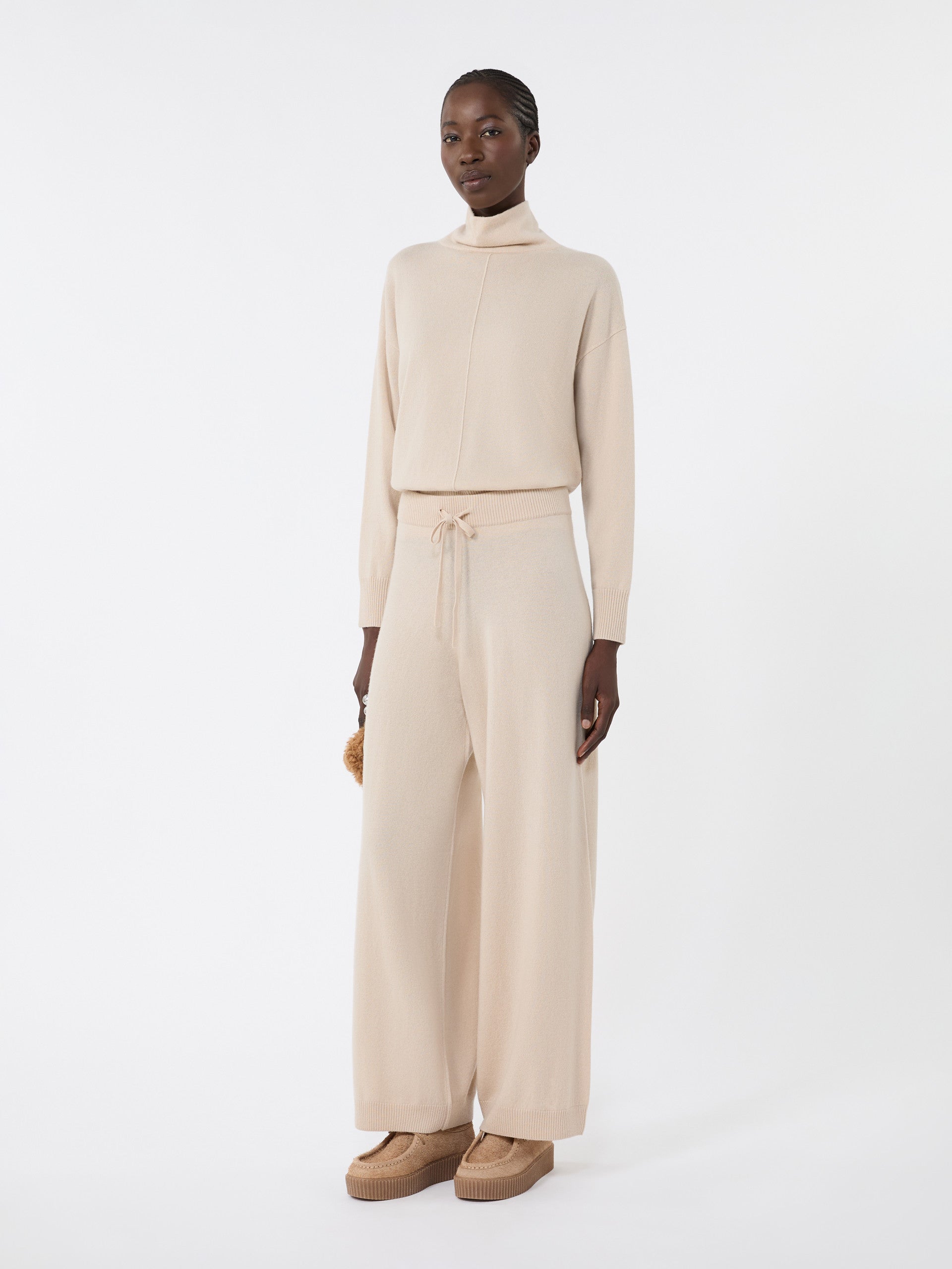 Wool And Cashmere Yarn Trousers for Women - Beige - Max Mara UAE