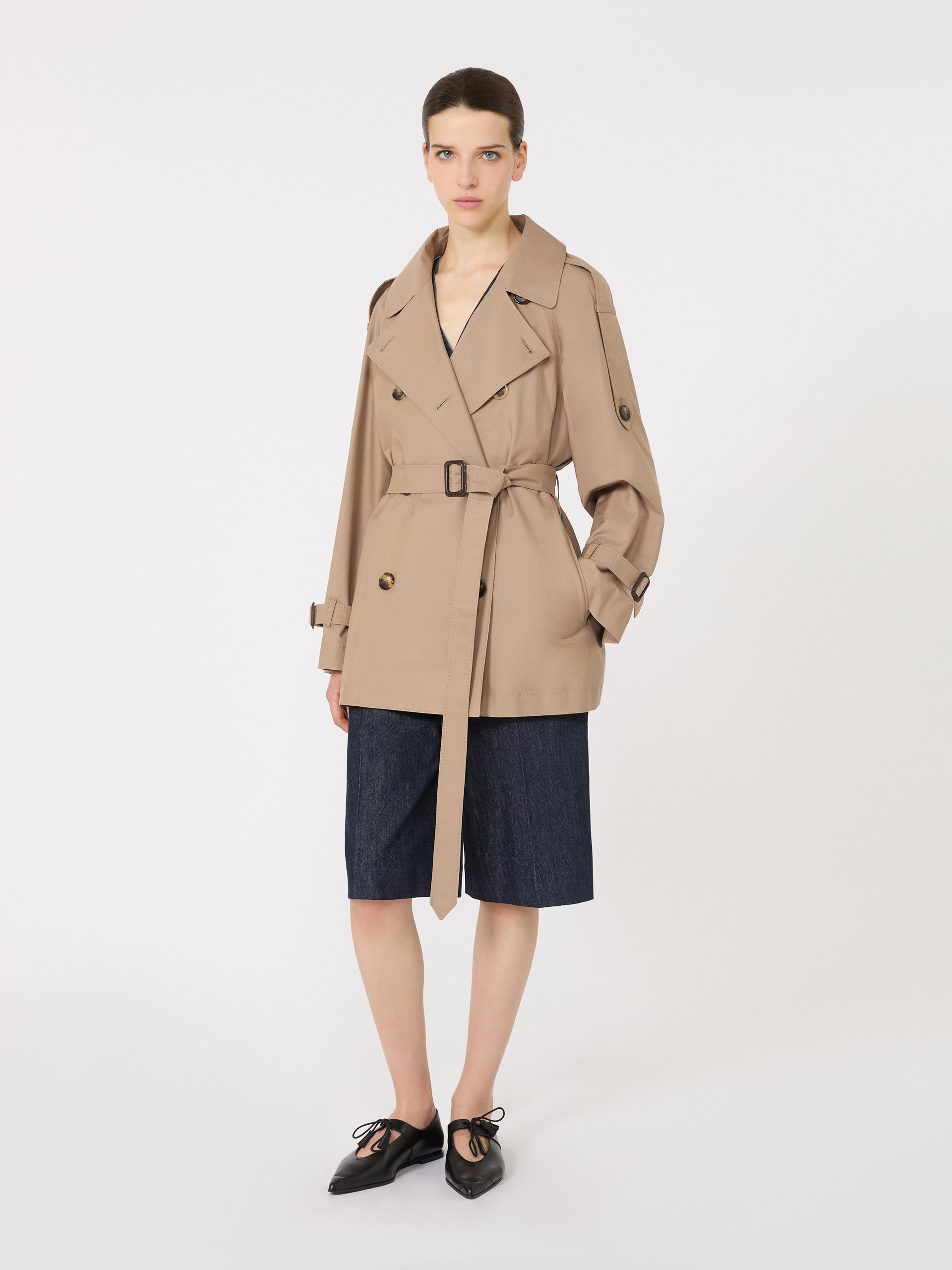 Short Double-Breasted Trench Coat In Water-Repellent Cotton Twill for Women - Camel - Max Mara UAE
