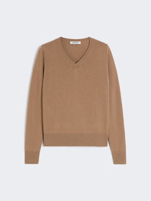 Wool yarn sweater