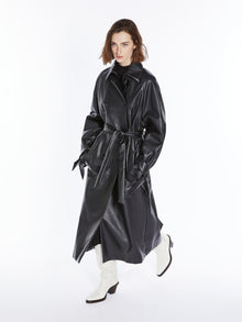 Loose trench coat in leather