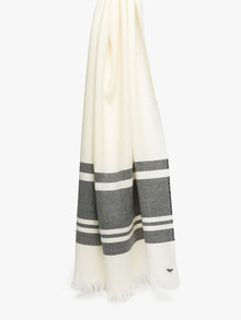 Wool stole