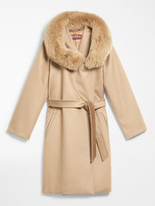 Wool coat with fox border