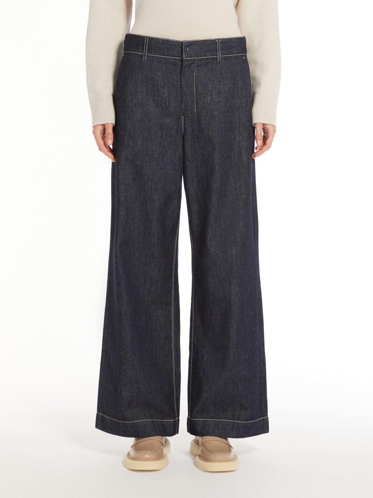 Wide-fit jeans
