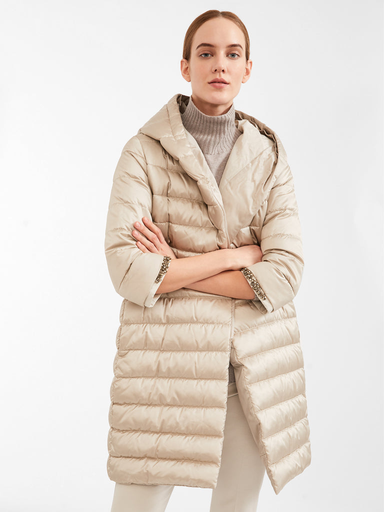 Reversible down coat in water-resistant satin