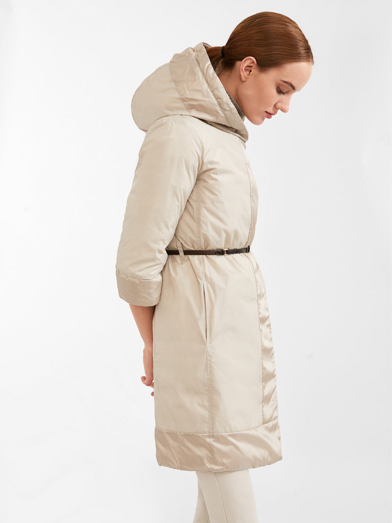 Reversible down coat in water-resistant satin